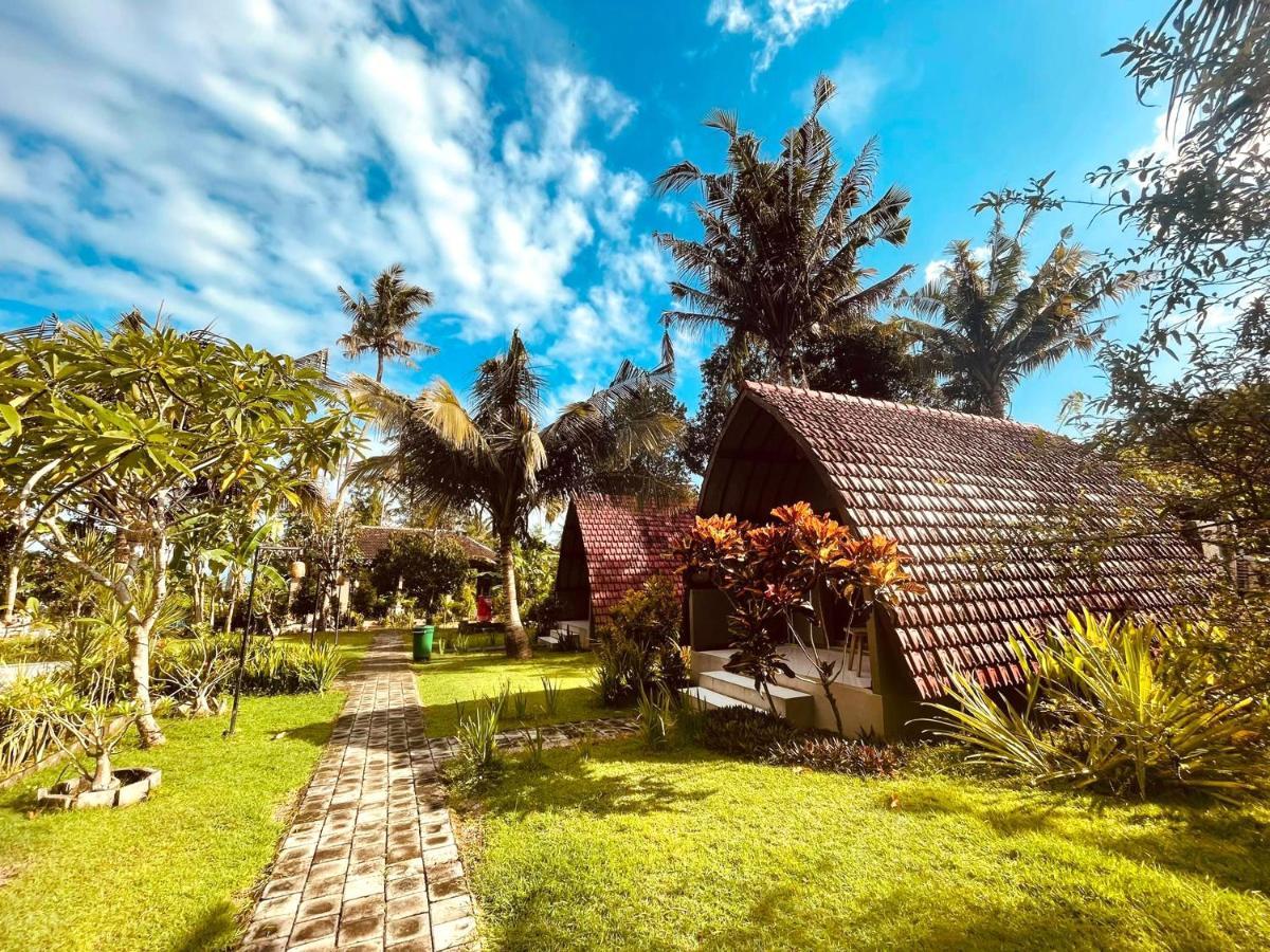 Apit Lawang Villas & Resto Batununggul Ngoại thất bức ảnh