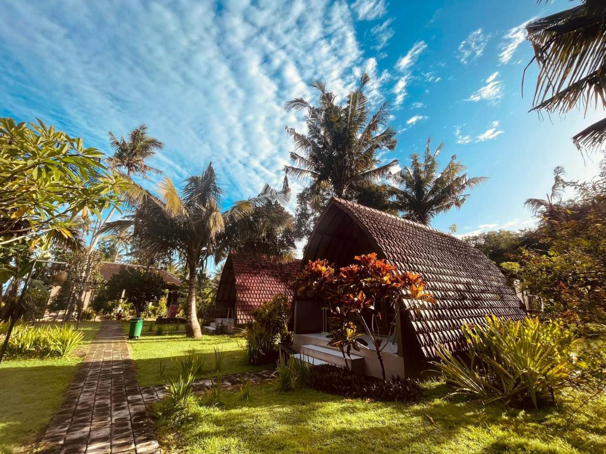 Apit Lawang Villas & Resto Batununggul Ngoại thất bức ảnh