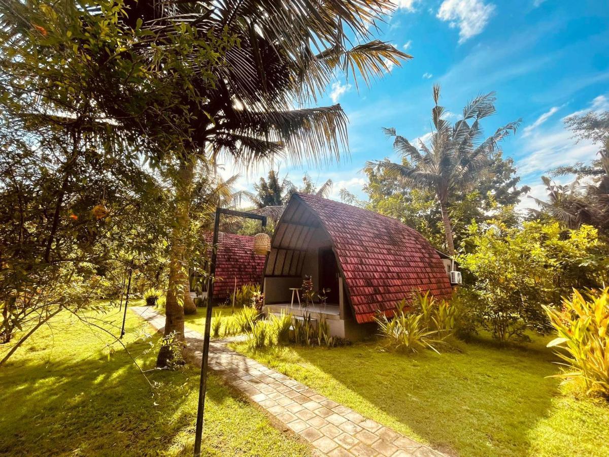 Apit Lawang Villas & Resto Batununggul Ngoại thất bức ảnh