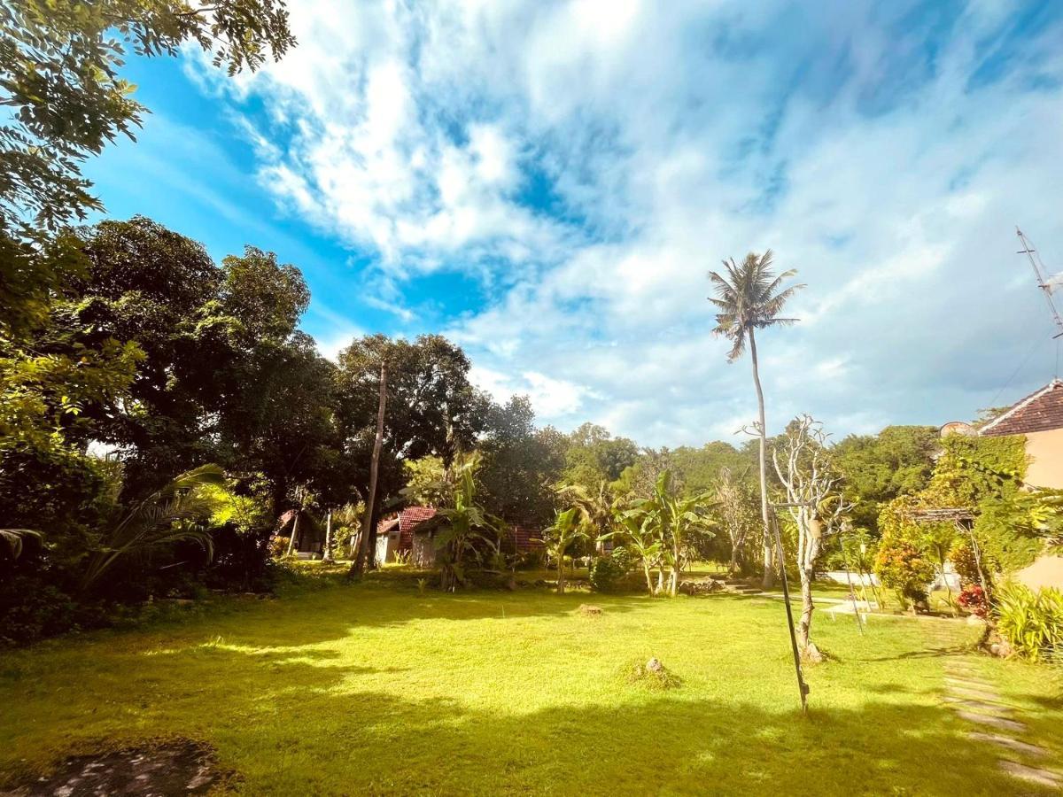 Apit Lawang Villas & Resto Batununggul Ngoại thất bức ảnh